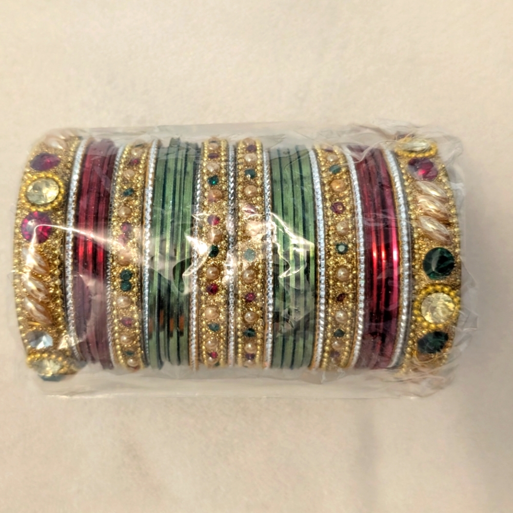 Desi Indian Pakistani bangles (choodiyan)